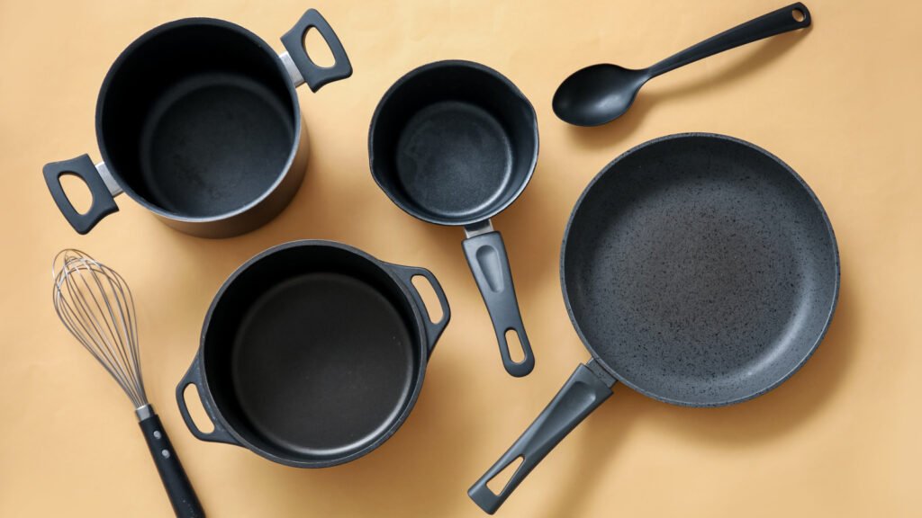 Homeowners Love These Highly Rated Costco Cookware Sets