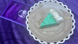 Taco Bell's Mountain Dew Baja Blast Pie Is The Pinnacle Of Fast Food Desserts